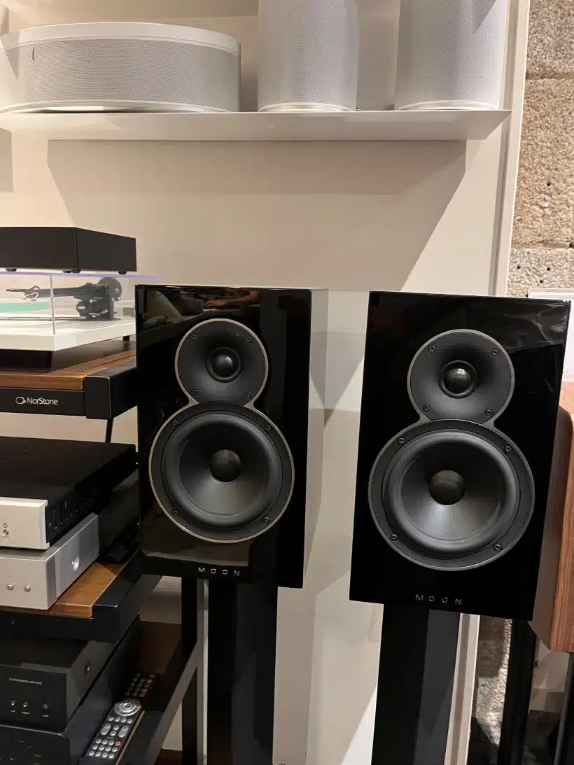 Enceintes Moon voice22 + pieds